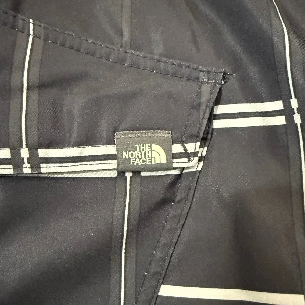 The North Face Mens Black White Grid Board Shorts Swim Trunks Size 34